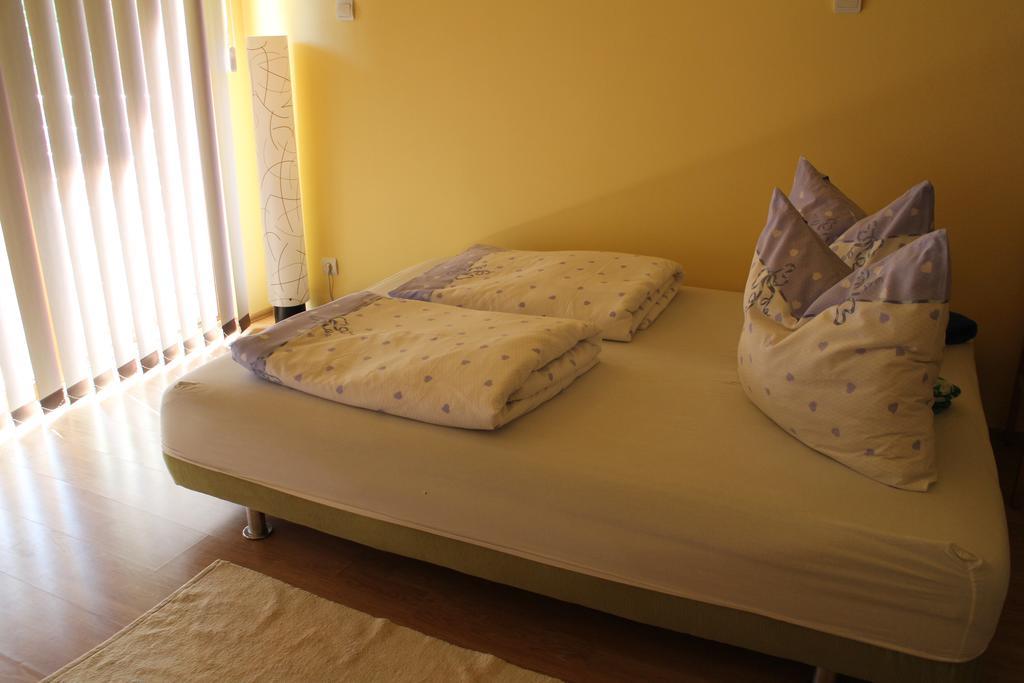 Mandarin Wellness Apartman Siófok Cameră foto