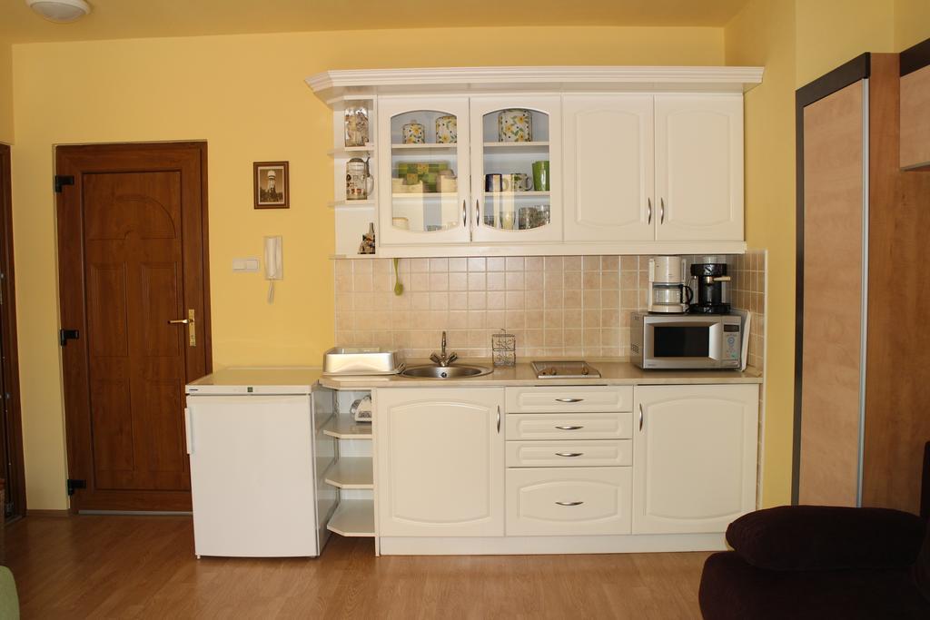 Mandarin Wellness Apartman Siófok Cameră foto