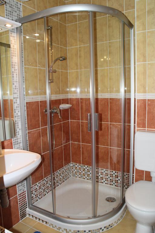 Mandarin Wellness Apartman Siófok Cameră foto